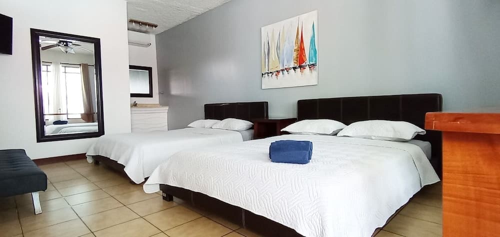 Hotel Las Brisas