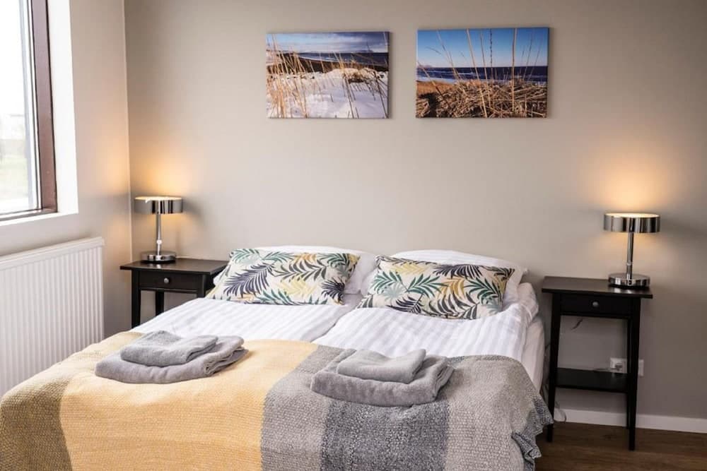 Black Beach Guesthouse