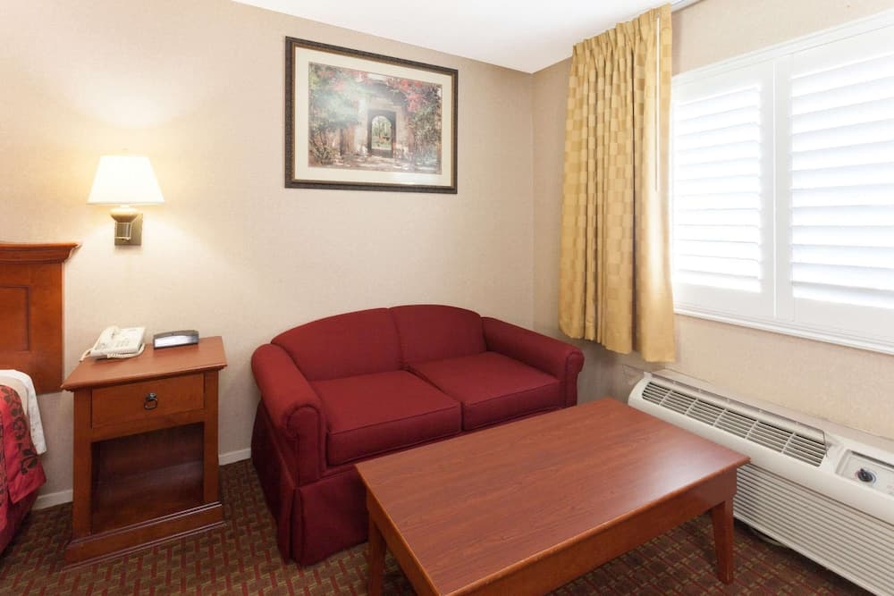Days Inn by Wyndham Alhambra CA