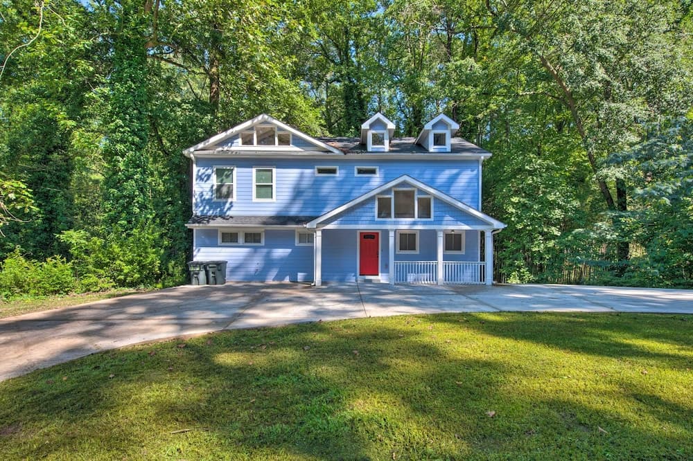 Stylish College Park Home w/ Private Garden!