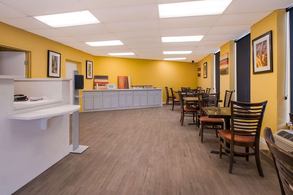 Econo Lodge Gretna - New Orleans