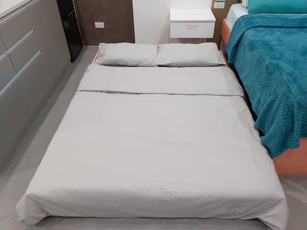 Azure Urban Resort Staycation
