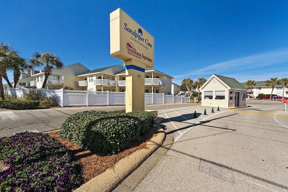 Sandpiper Cove 1119 1 Bedroom Condo by RedAwning