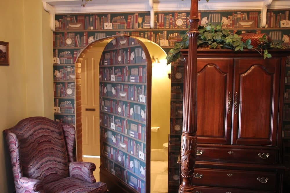 Hines Mansion