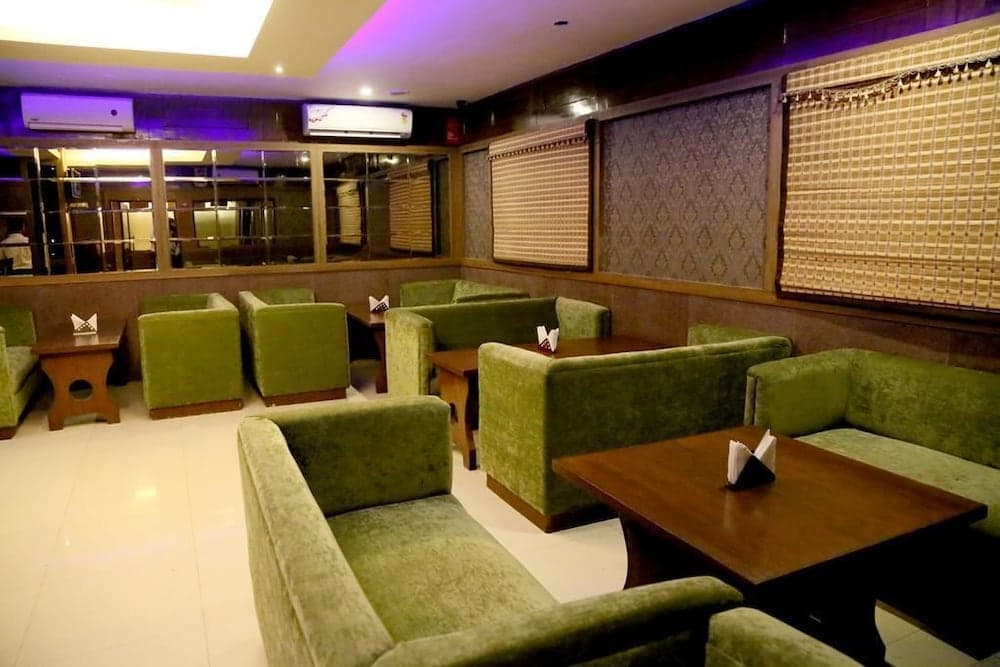 JK Rooms 130 Hotel Paras