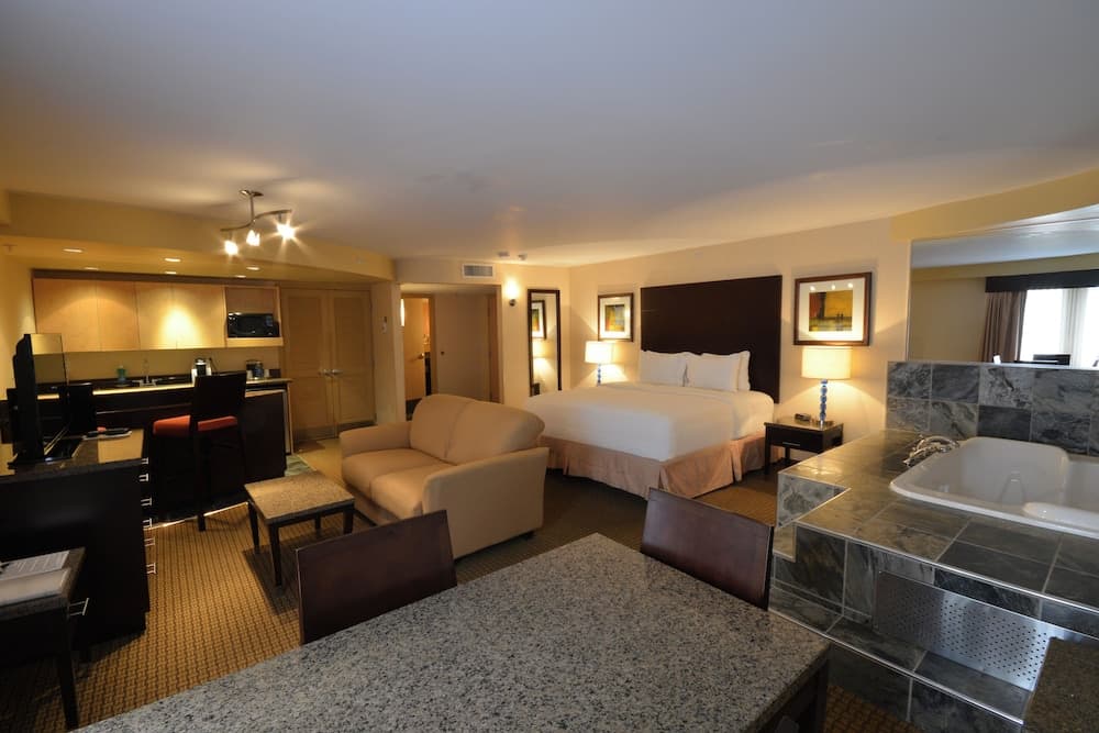 iHOTEL & Conference Center Red Deer