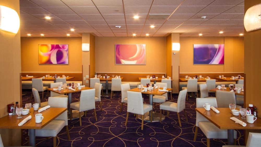 Wyndham Rochester Downtown