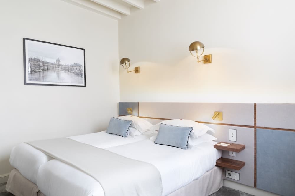 Hotel Verneuil