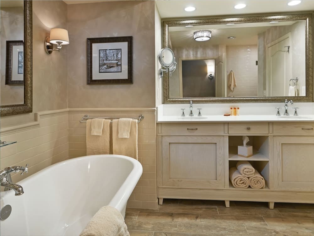 AmishView Inn and Suites