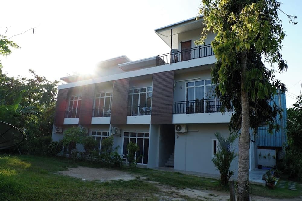 Snooze Inn Phuket