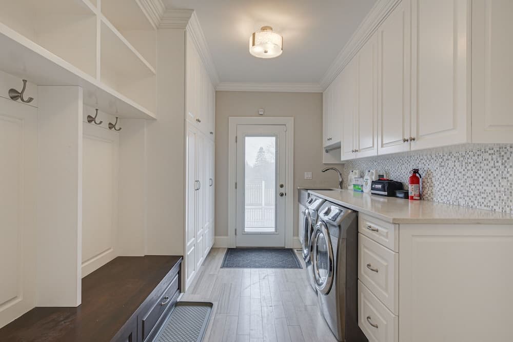 Spacious Inverness Home ~ 36 Mi to Chicago!