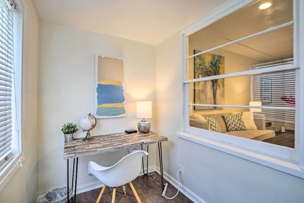 Modern Duplex Near Gaylord Resort & Bayfront!