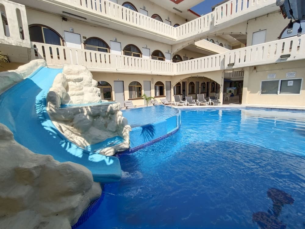 Hotel Playa de Oro