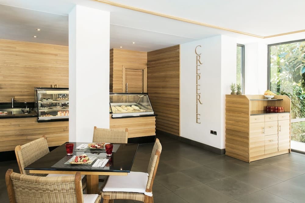 Mitsis Grand Hotel