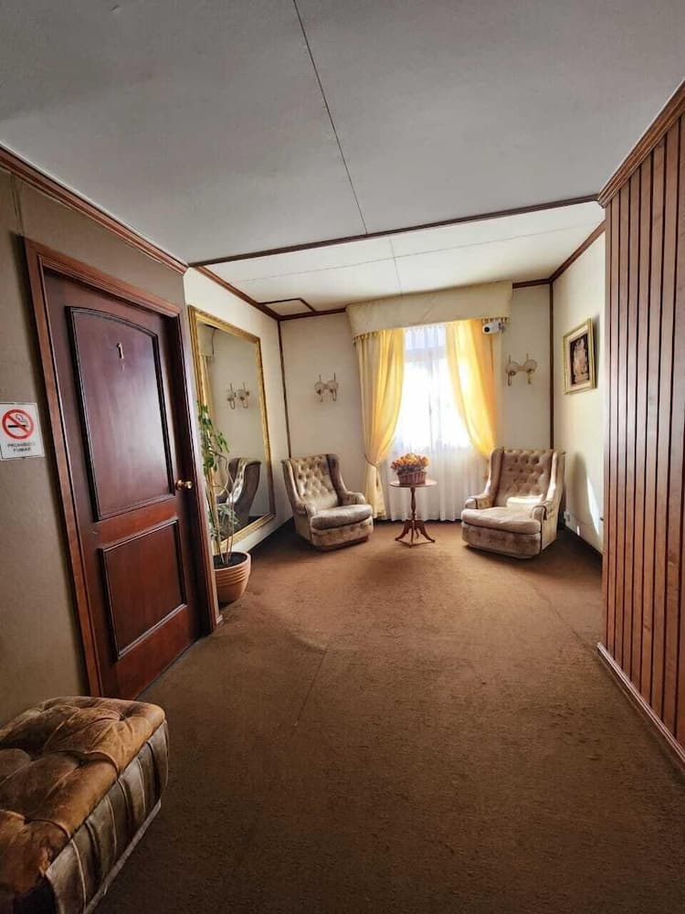 HOTEL MERCURIO