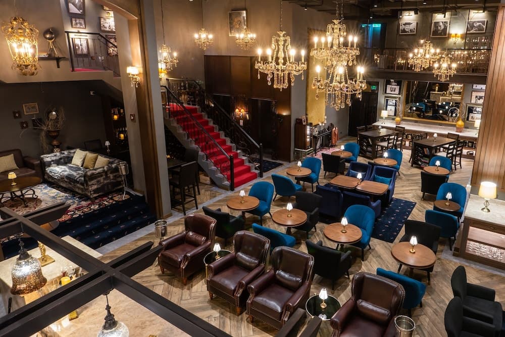 The Coach Hotel Sukhumvit - Asok BTS Bangkok