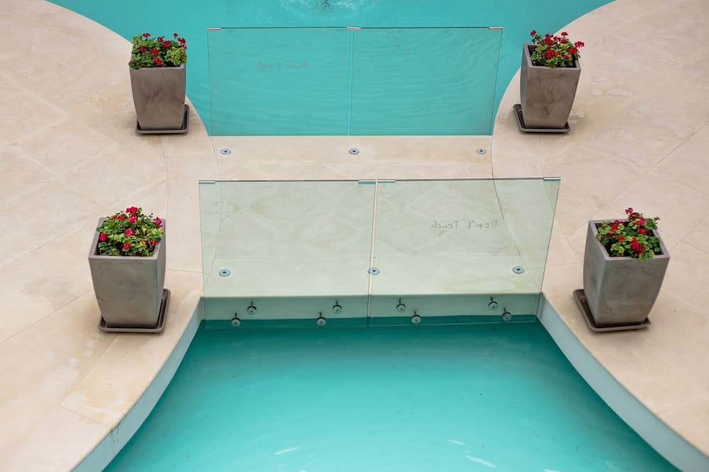 Elinotel Apolamare Hotel