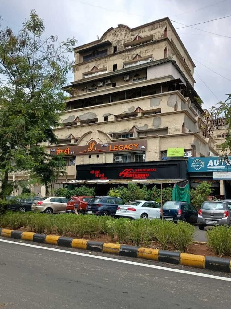 Hotel Legacy Inn