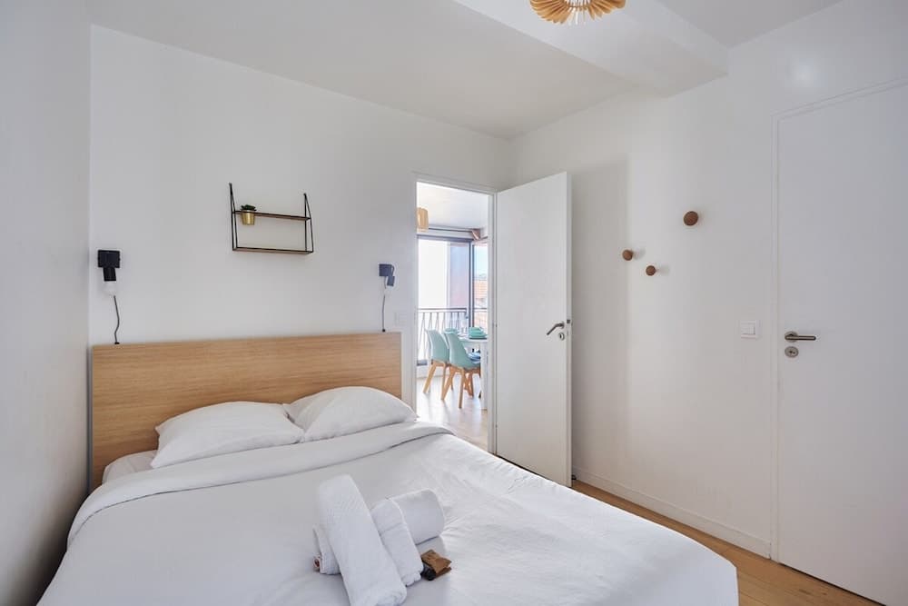 Modern Apartment Boulogne Facing "les Passages"