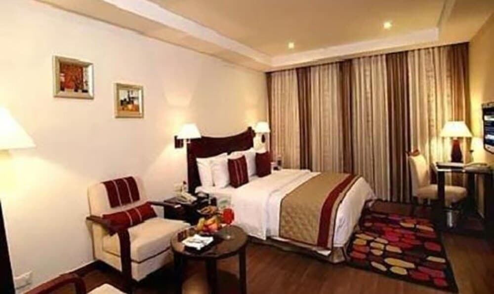 Fabhotel Prime B City Mark
