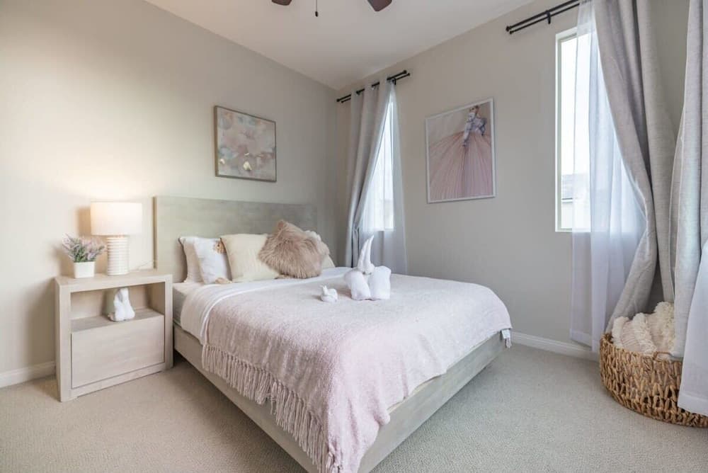 @marbella Lane -amazing 5BR Home in Rancho Mission