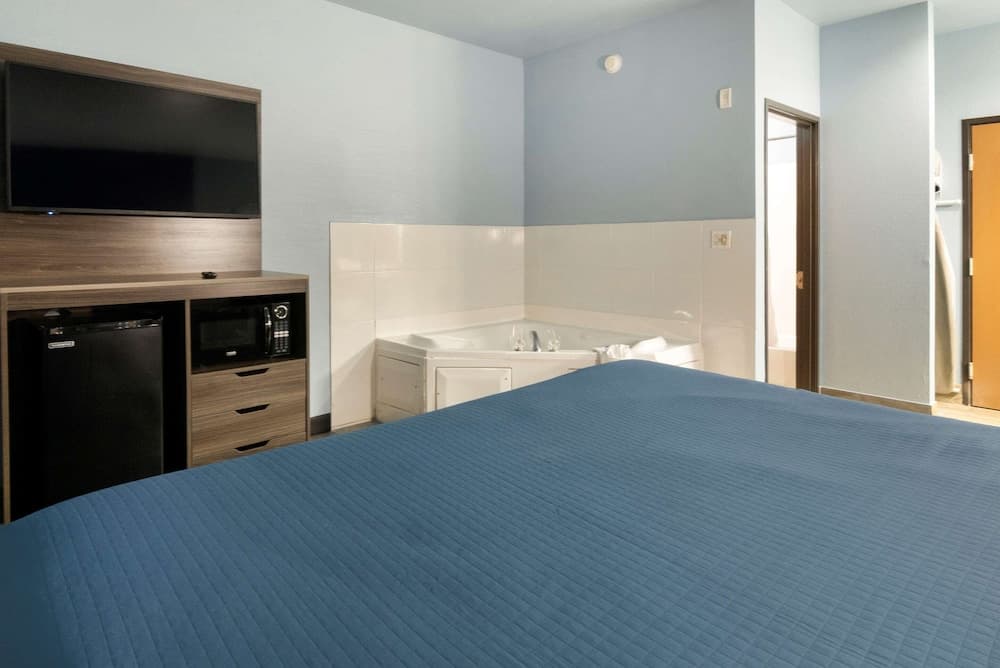 Rodeway Inn Carrollton I-35E