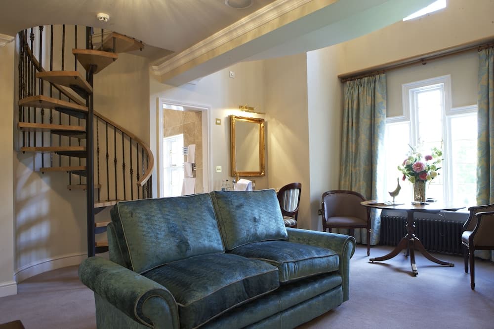 The Villa Wrea Green