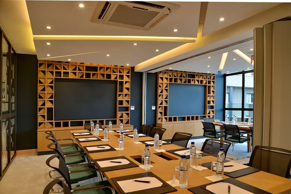 meeting & event spaces
