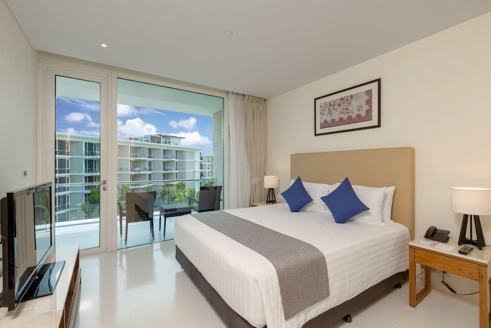 Splash Beach Resort, Mai Khao, Phuket