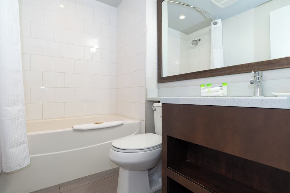 Sandman Signature Winnipeg Airport Hotel & Suites