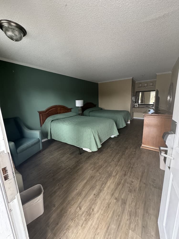 Colony Inn