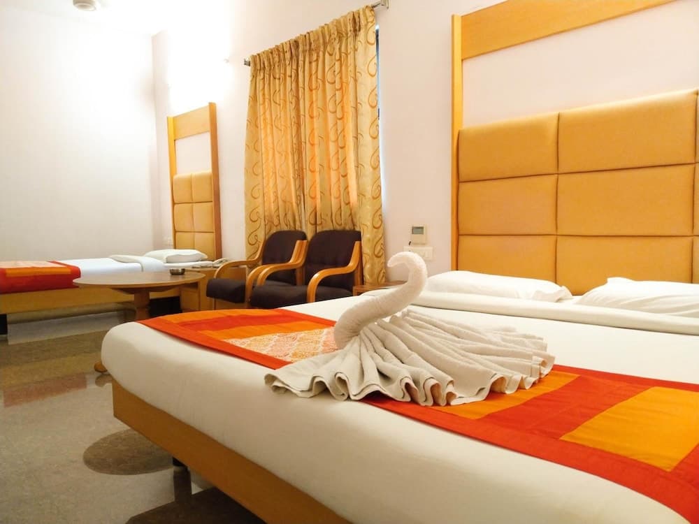 Hotel Rajadhane