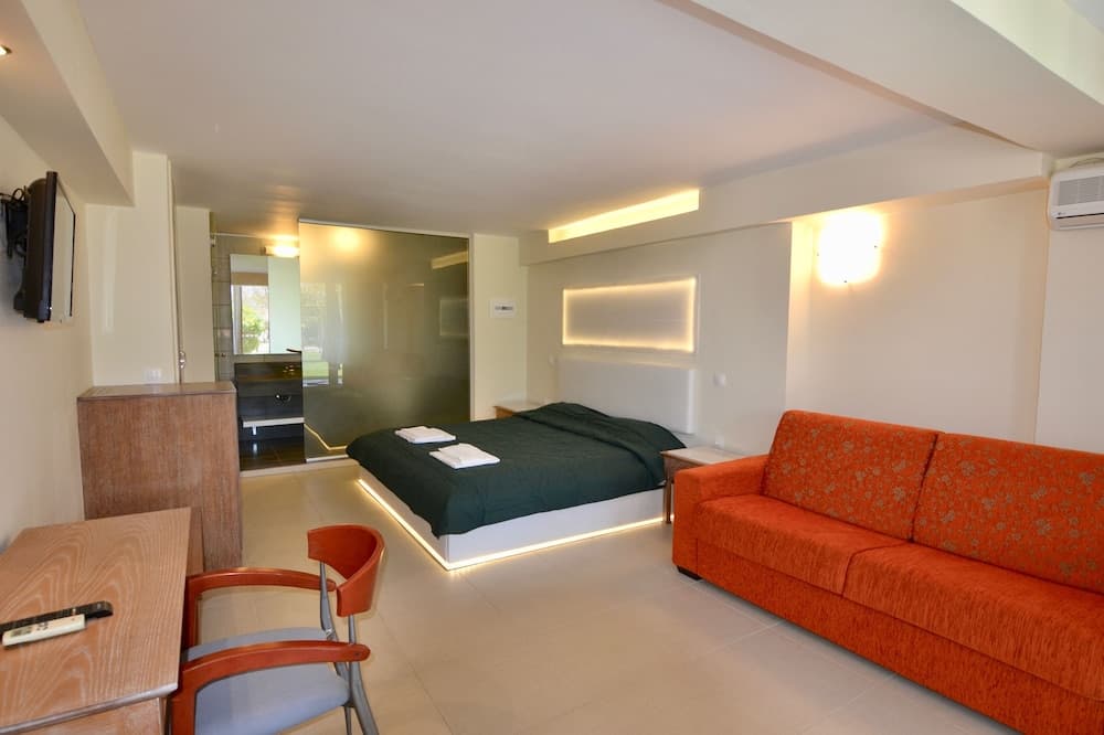 Hotel Paloma Blanca