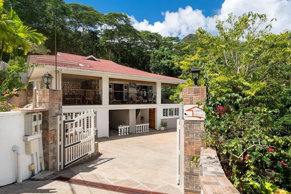 Jane's Serenity Guest house