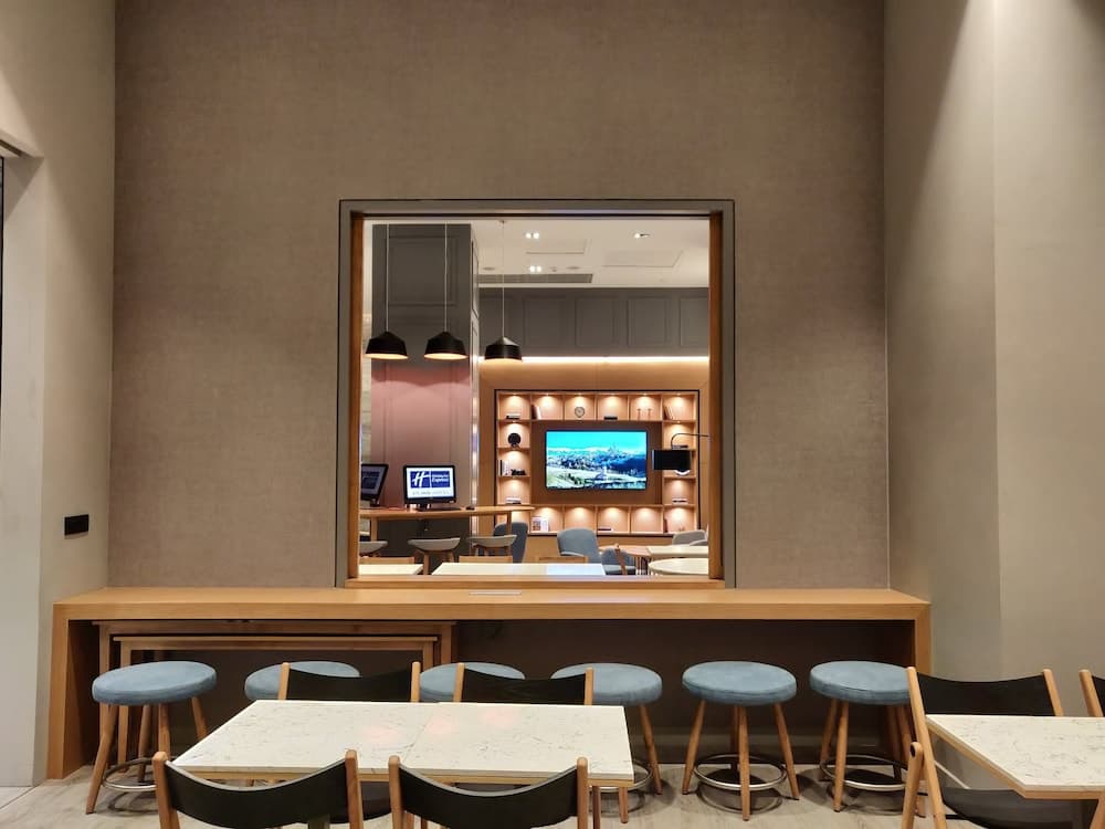 Holiday Inn Express Gurugram Sector 50 by IHG