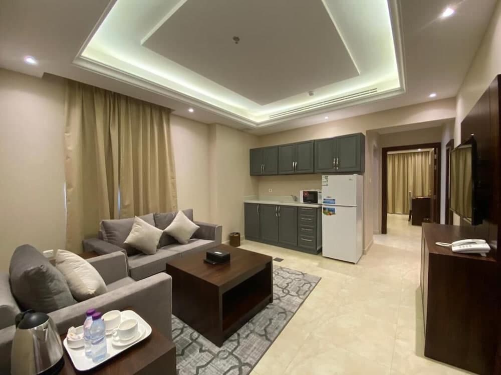 Fakhamat Al Dyafah Serviced Apartment