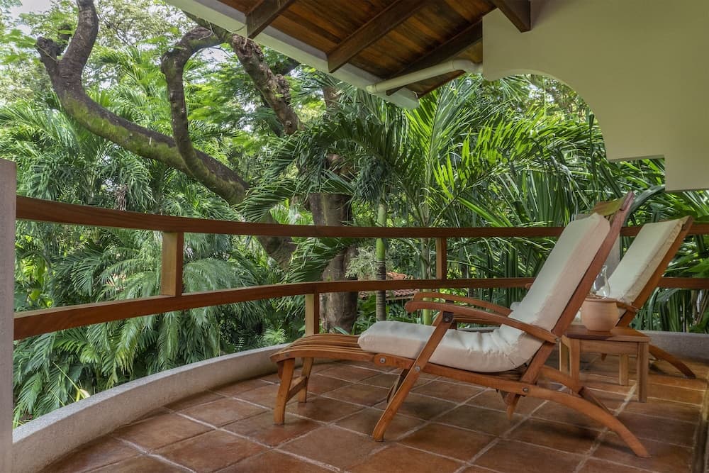 Capitán Suizo Beachfront Boutique Hotel