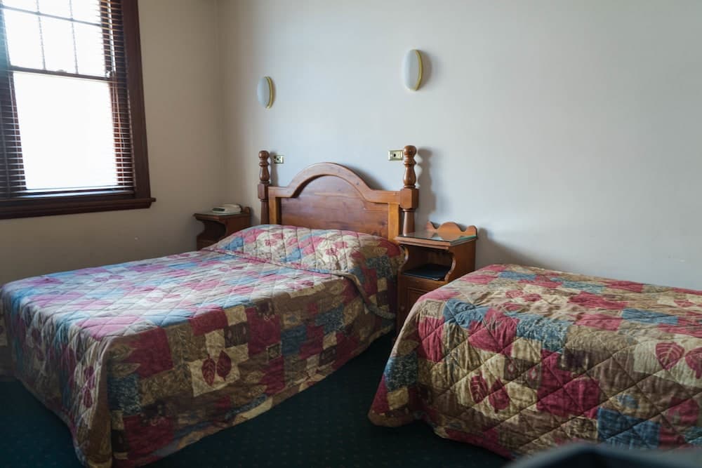 O'Malley's Hotel