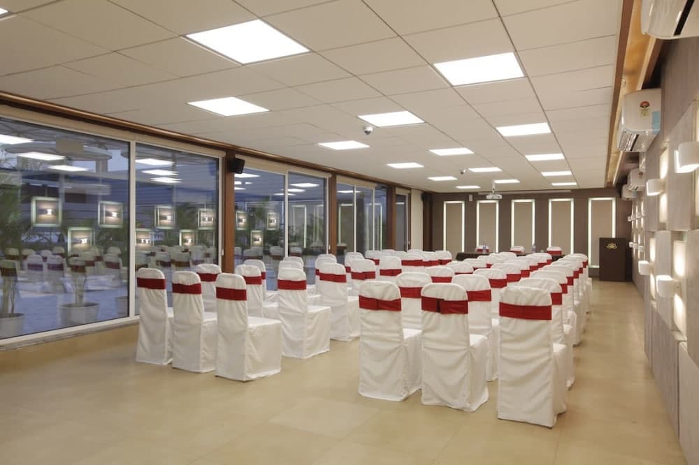meeting & event spaces