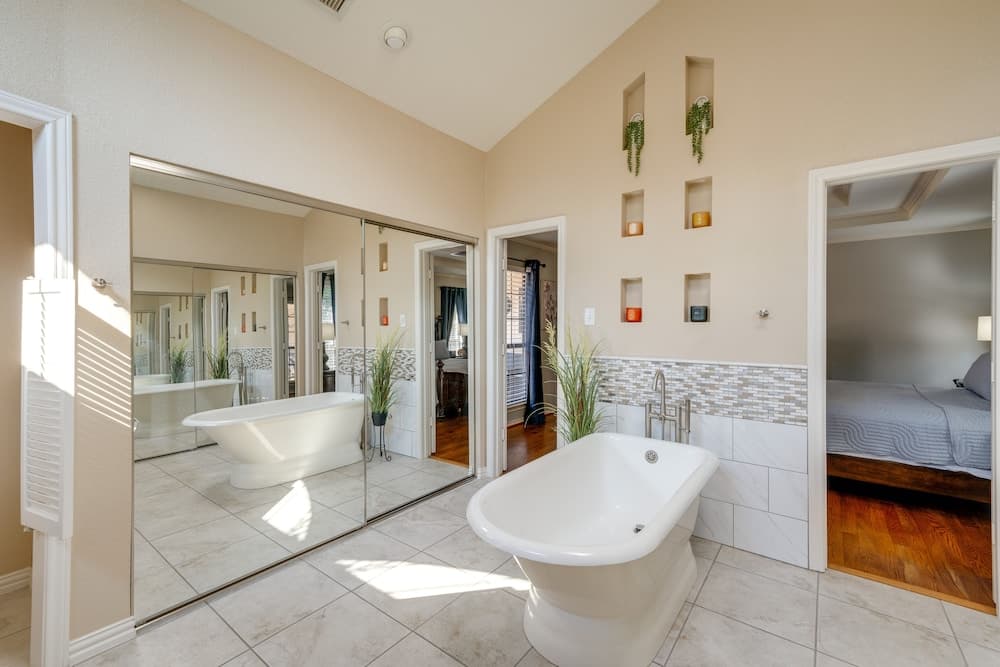 Spacious Garland Home w/ Pool, 17 Mi to Dallas