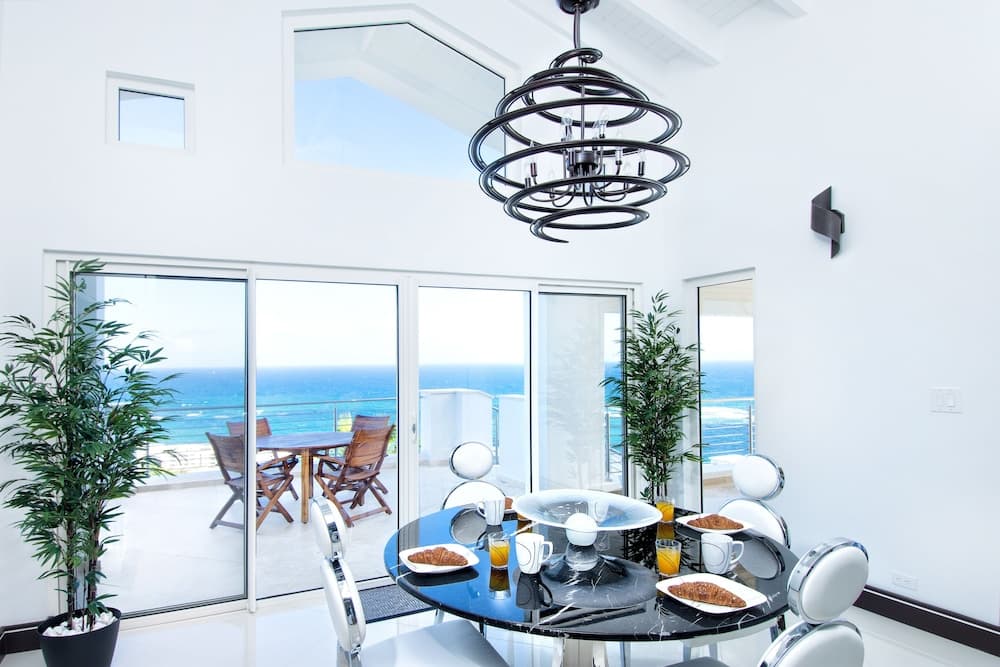 Paradiso by Island Properties Online