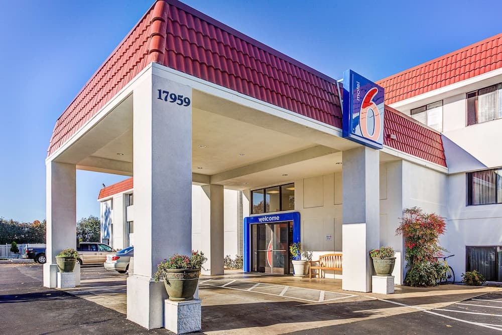 Motel 6 Portland, OR - Tigard West