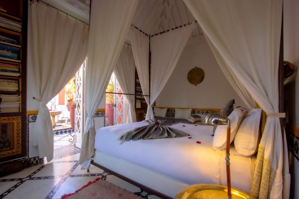Riad Kaiss by Anika
