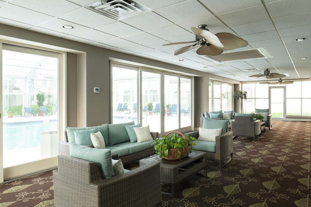 DoubleTree Suites by Hilton Hotel Mt. Laurel