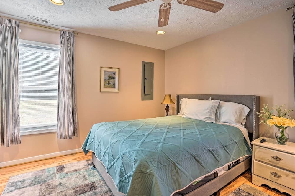 Prince George Getaway Near Historic Sites!