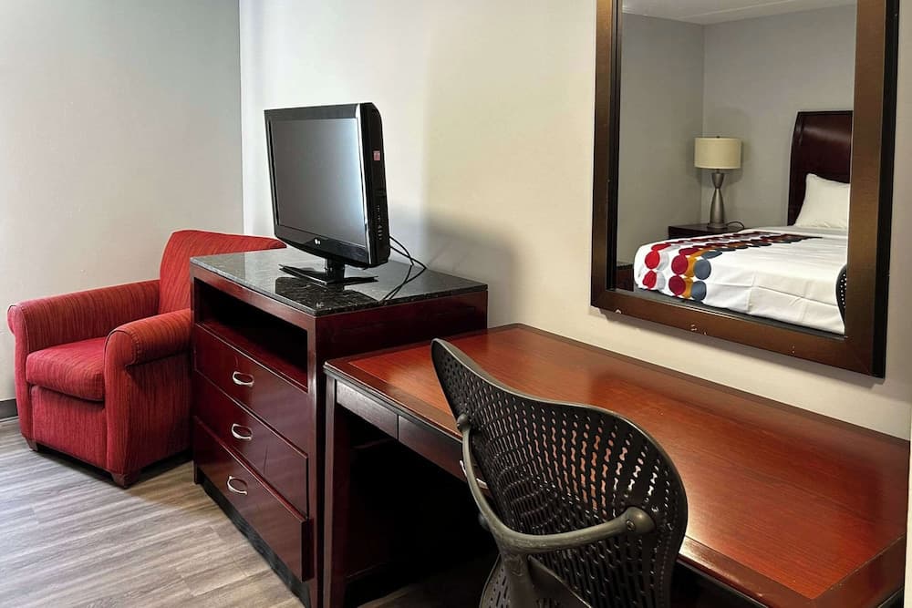 Rodeway inn Clemmons/Winston-Salem Area I-40
