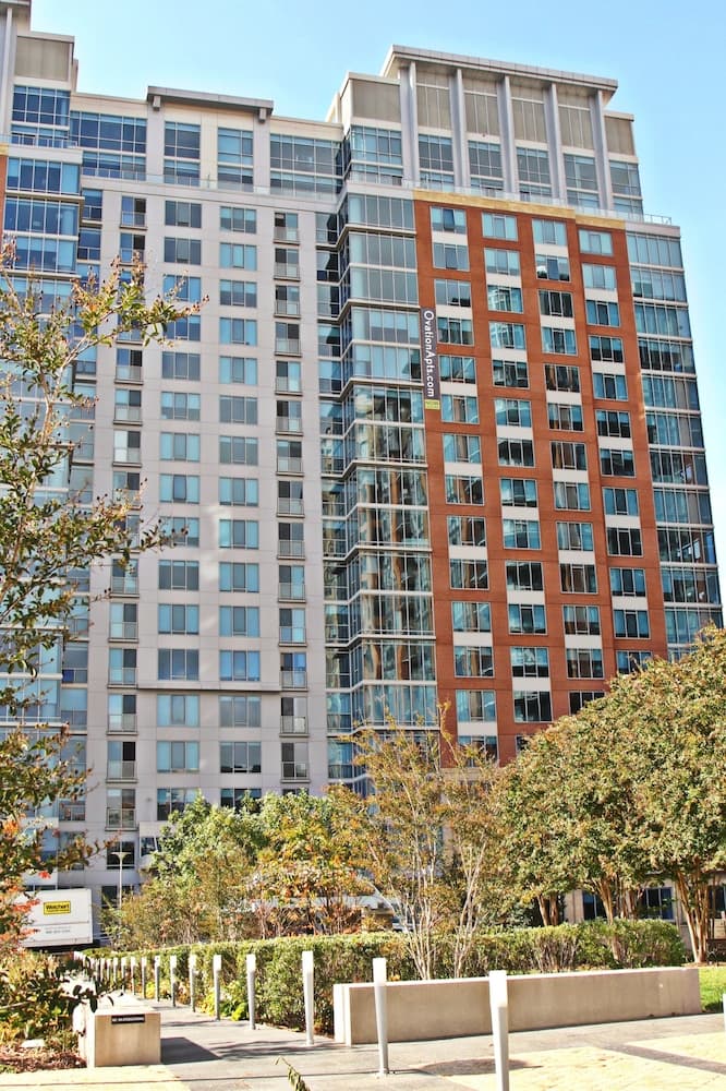 Weichert Suites at The Ovation