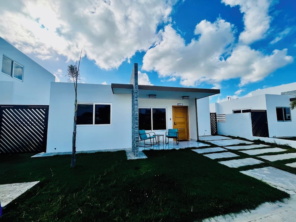 4BR 14 pax Twin Villa-Bbq & private pool