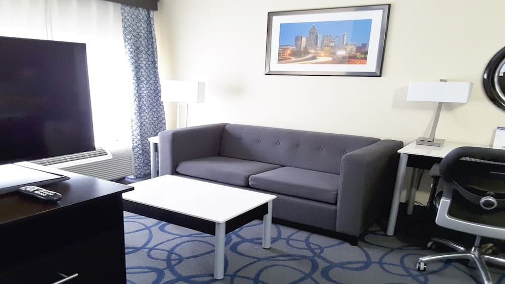 Holiday Inn Express Hotel & Suites by IHG