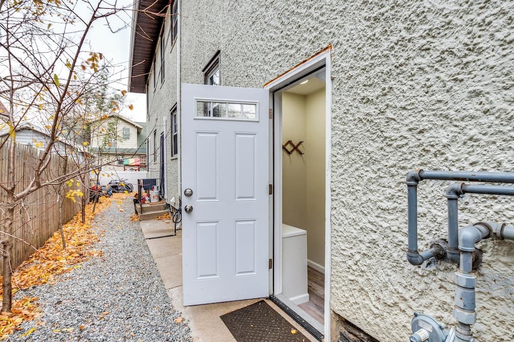 14 Mi to Central Park: Chic Mt Vernon Retreat